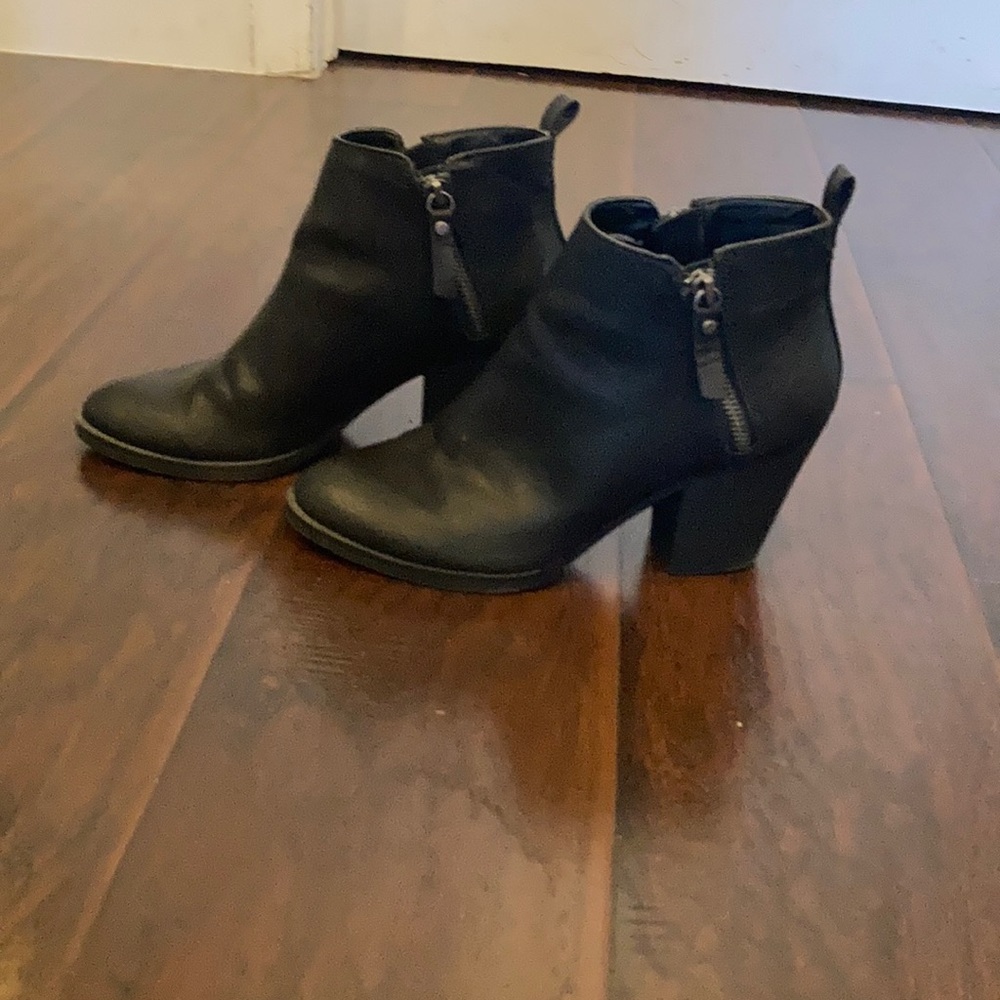 BOOTIES!